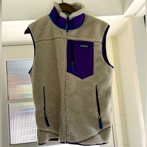 Men’s medium Patagonia fleece vest
